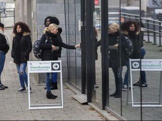 Referendum lijkt definitief van de baan: 'Van Mierlo zou zich omdraaien in zijn graf'
