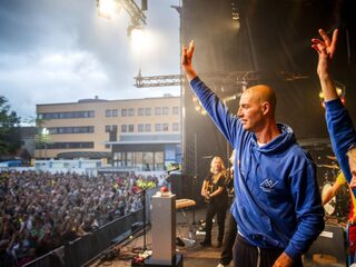 'Bewondering' en 'dankbaarheid' voor zwemtocht Van der Weijden