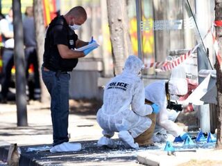 Bestelbus rijdt met opzet in op bushaltes Marseille: zeker 1 dode