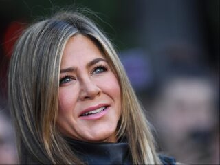 Een trui met opdruk leidt tot discussie en Friends stelt teleur, dit is #TrendingVandaag