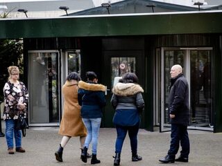 Rutte na bijeenkomst met gedupeerden fiscus: ik heb een traan gelaten