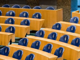 Hoe zou de politiek er nu uitzien zonder corona?