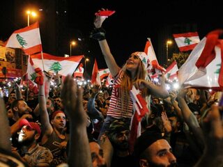 Crisisberaad in Libanon na brede en grootschalige protesten