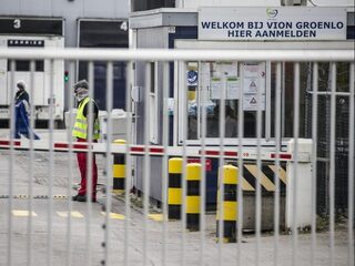 Vleesindustrie blijkt coronahaard: 'strenger toezicht nodig'