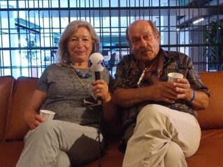 Liefde zonder houdbaarheidsdatum: een herboren jeugdliefde na 40 jaar