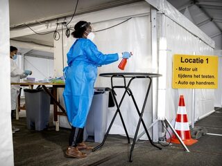 Telefoonlijn coronatest GGD voor zorgpersoneel en docenten geopend