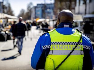 Maatregelen versoepelen? '17 miljoen mensen staan op punt te gaan puberen'