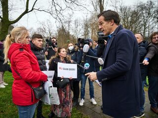 Azarkan over achtergehouden informatie in de toeslagenaffaire: ‘Maffiapraktijken op de vrijdagmiddag’