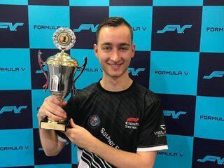 Deze e-sporter is onderdeel van het F1-team van Sauber