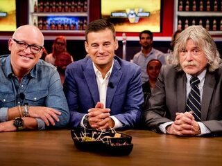 Felle discussie tussen Sunny Bergman en Marianne Zwagerman over Voetbal Inside