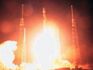 Israël lanceert raket die het land als 4e naar de maan moet brengen