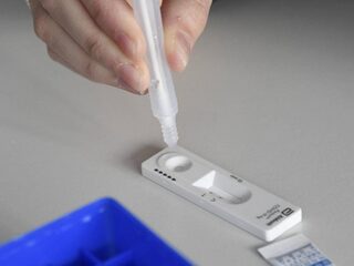 Welke rol gaan sneltests spelen in de heropening van de maatschappij?