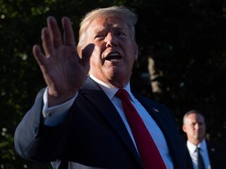 Trump ontkent beschuldigingen van misbruik in jaren 90