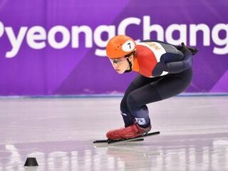 Suzanne Schulting door naar halve finale 1000 meter