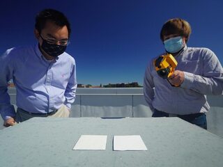 Deze nieuwe witte verf houdt gebouwen lekker koel