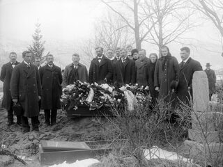 'Grote erfenissen moeten zwaarder belast worden.'