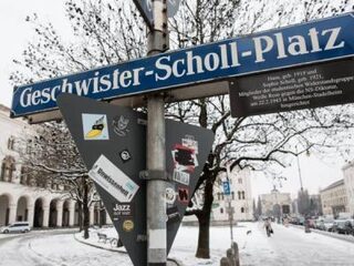 Duitsland herdenkt 'amateuristische' verzetsiconen Hans en Sophie Scholl