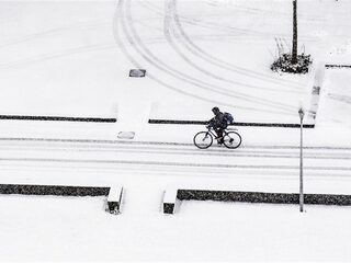 Stand.nl: We laten ons gek maken door een paar centimeter sneeuw