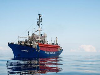 Italië wil 'Nederlands' reddingsschip in beslag nemen