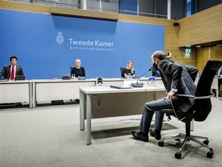 Stand.nl: 'Ondanks de ernst van toeslagenaffaire moet het kabinet aanblijven'