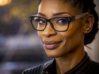 Docu Sylvana Simons: 'Je hoopt dat iemand een arm om haar heen slaat'