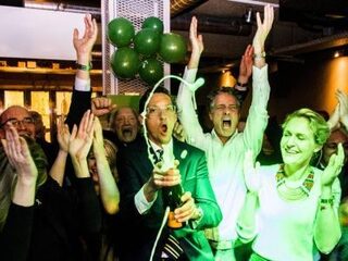 Lokale partijen winnen in versplinterd politiek landschap