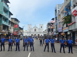 Dodental aanslagen Sri Lanka gestegen naar 290