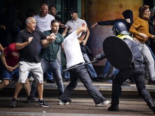 Hoogleraar rechten: demonstranten keihard aanpakken