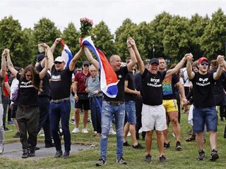 Stand.nl: De overheid moet in deze tijd strenger zijn bij demonstraties
