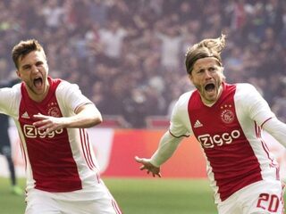 Ajax verslaat Feyenoord met 2-1