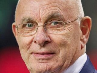 ‘Van Praag heeft er belang bij om Infantino te verdedigen’