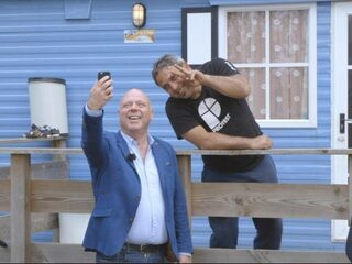 Nederlanders en vluchtelingen samen op een vakantiepark