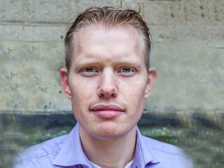 Cabaretier Jan Beuving over de taal van 2017