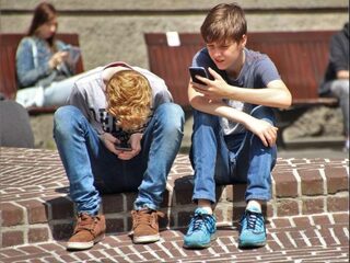 Gelukkigste kinderen gebruiken mobiel maximaal een uur per dag