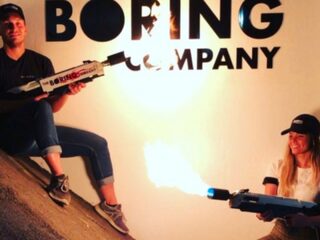 Nu te koop: je eigen 'saaie vlammenwerper'