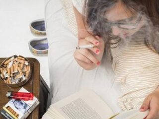 'Roken in Netflix-series moet worden afgeschaft'