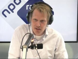 Taalkundige Jan Beuving fileert taalgebruik Rutte op hilarische wijze