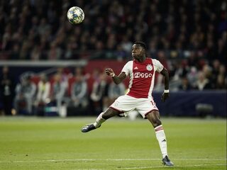 Zet Ajax ongeslagen Champions League seizoen voort tegen Chelsea?