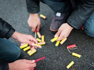 Gerrit van de Kamp: Politiemensen lopen onnodig risico met vuurwerk