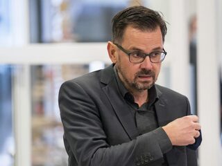 André Rouvoet (GGD's): 'Bij voldoende vaccins 1 miljoen prikken per week'