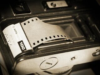 Vragen en antwoorden over het mislukte fotorolletje van Srebrenica