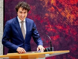 'Partijtop GroenLinks doet niets met motie over basisinkomen'