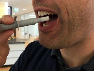 Bedrijven testen personeel op alcohol en drugs, ook al mag dat niet