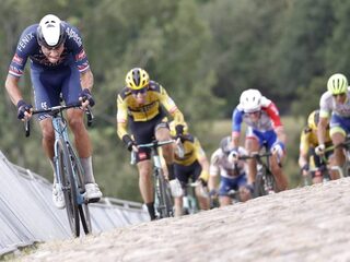 Mathieu van der Poel rijdt solo naar tweede Nederlandse titel