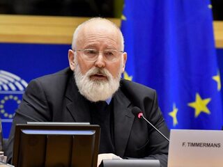 Eurocommissaris Timmermans: Verkiezingen gaan te veel over corona