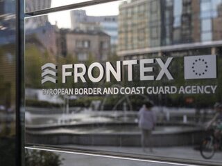 Onderzoek: Frontex betrokken bij illegaal terugsturen asielzoekers op zee