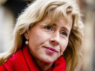 Vrouwelijke premier? 'Vrouw moet 3 keer zo goed zijn als man'