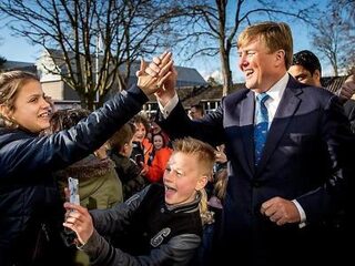 Tijd dat het Wilhelmus van de troon gestoten wordt