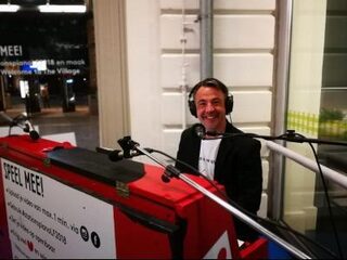 Recordpoging stationspianist mislukt, wel een geslaagd Gute Nacht Freunde