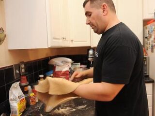 'Inkomen van moslimvrouw telt als extraatje'